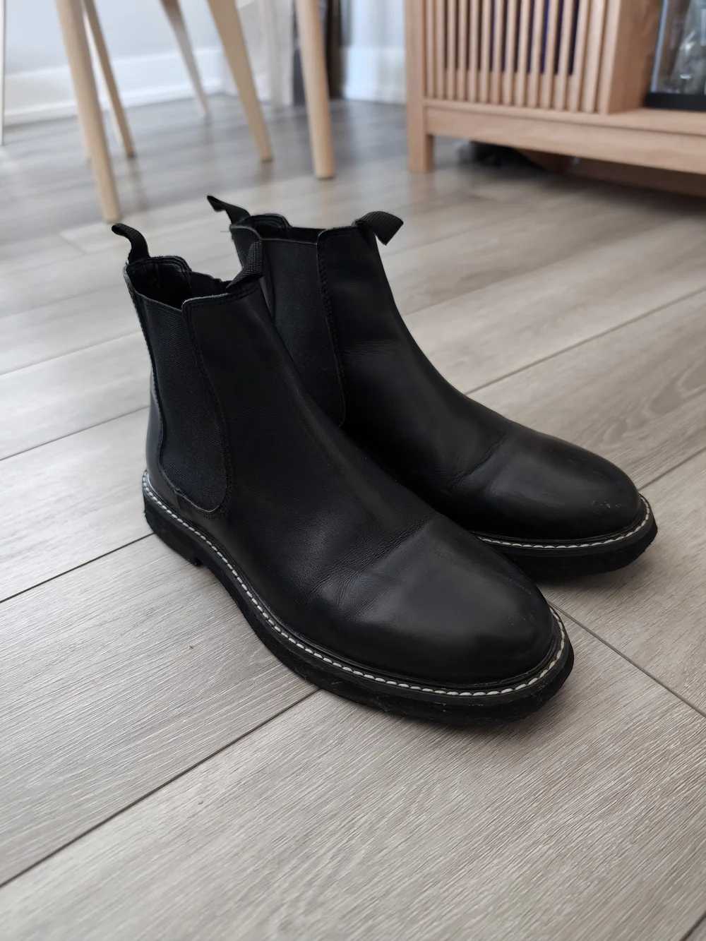 ASOS DESIGN Black Leather Chunky Chelsea Boots Size 10